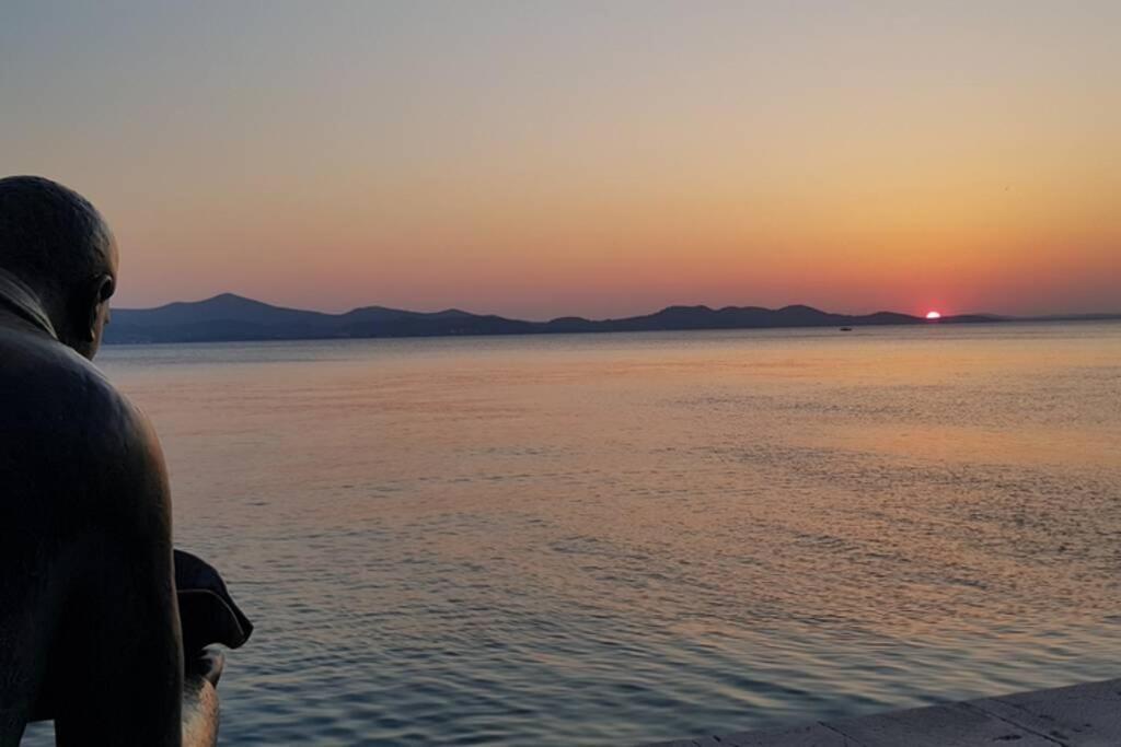 Apartment Kiki, 7Th Floor, With A Sea View, Free Wifi, For 2 Persons Zadar Exterior photo