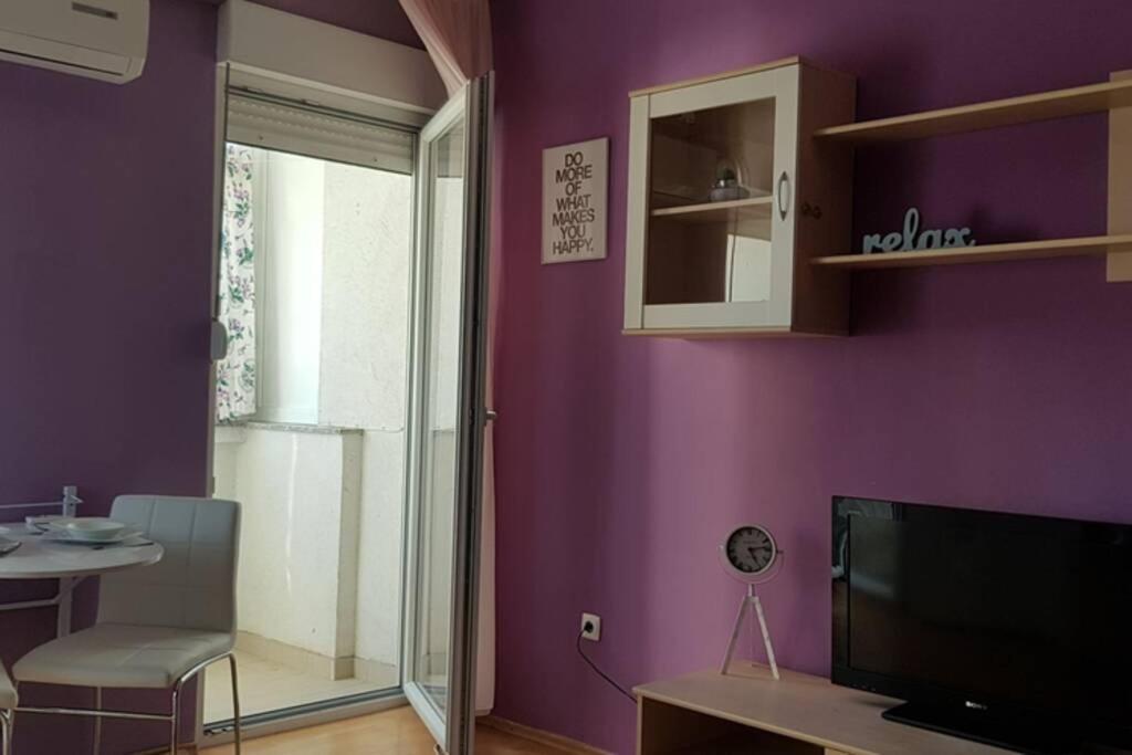 Apartment Kiki, 7Th Floor, With A Sea View, Free Wifi, For 2 Persons Zadar Exterior photo