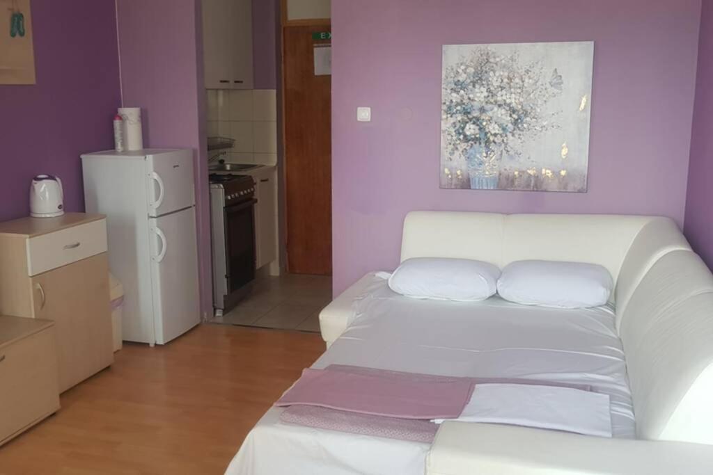 Apartment Kiki, 7Th Floor, With A Sea View, Free Wifi, For 2 Persons Zadar Exterior photo